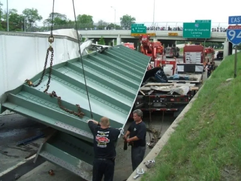 I-96 semi towing